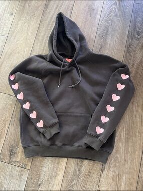 Dandy Worldwide gray Hoodie with Pink Heart Sleeve Detail. Medium
